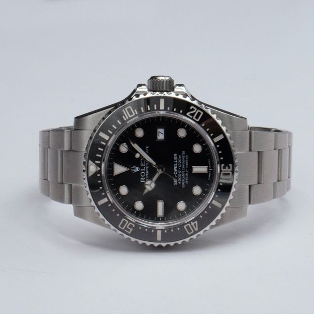 Rolex Sea-Dweller 4000 116600 Image 4